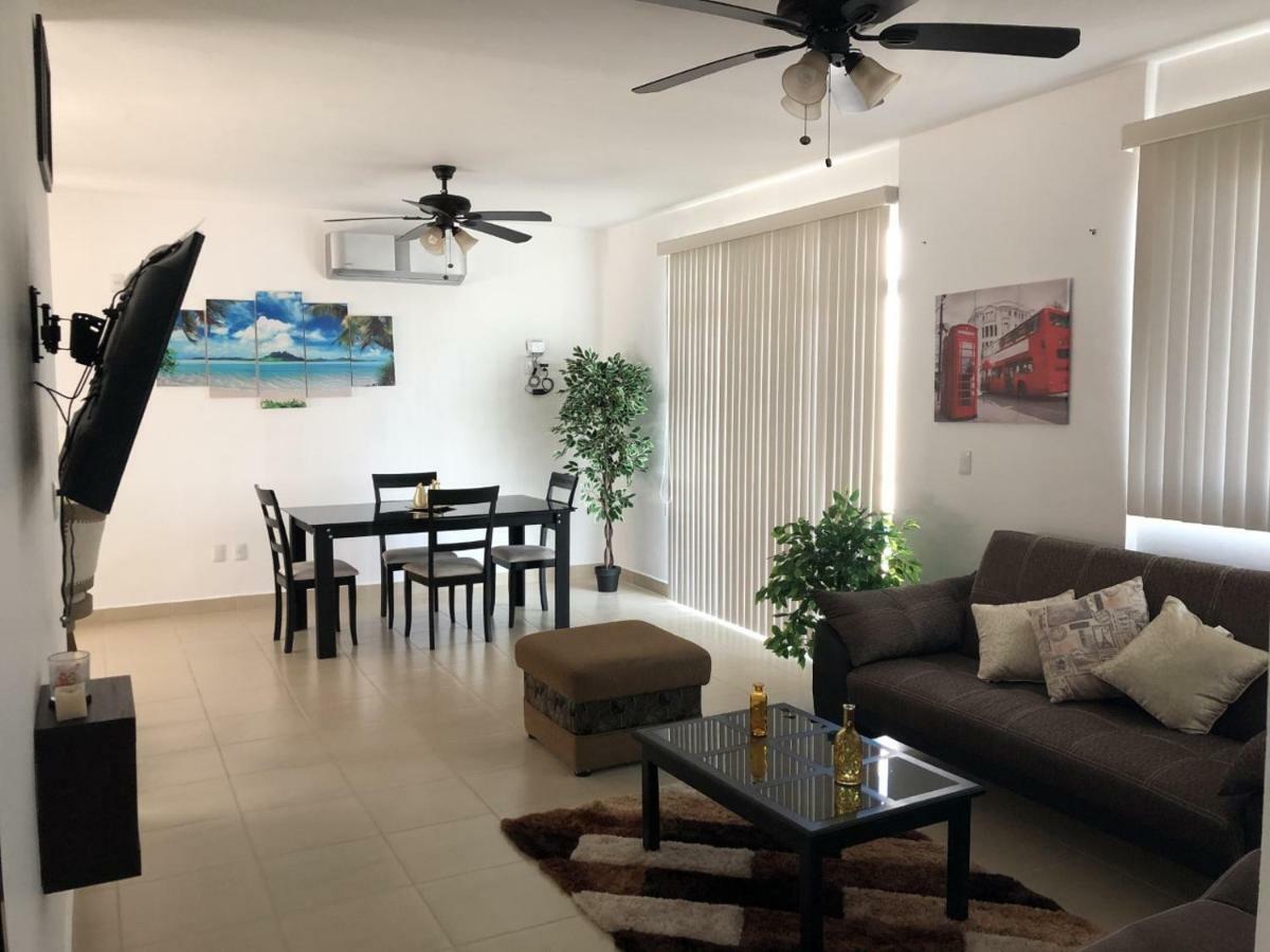 Appartamento Star Castell Playa del Carmen Esterno foto